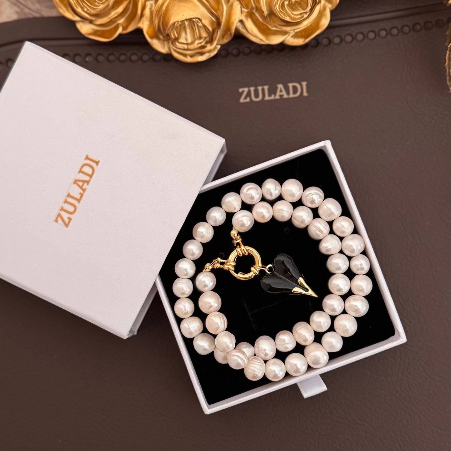 Amour Noire Pearl Necklace