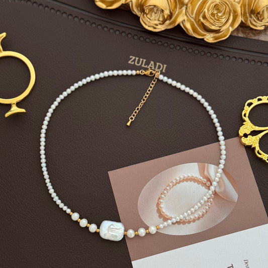 Élise Pearl Necklace