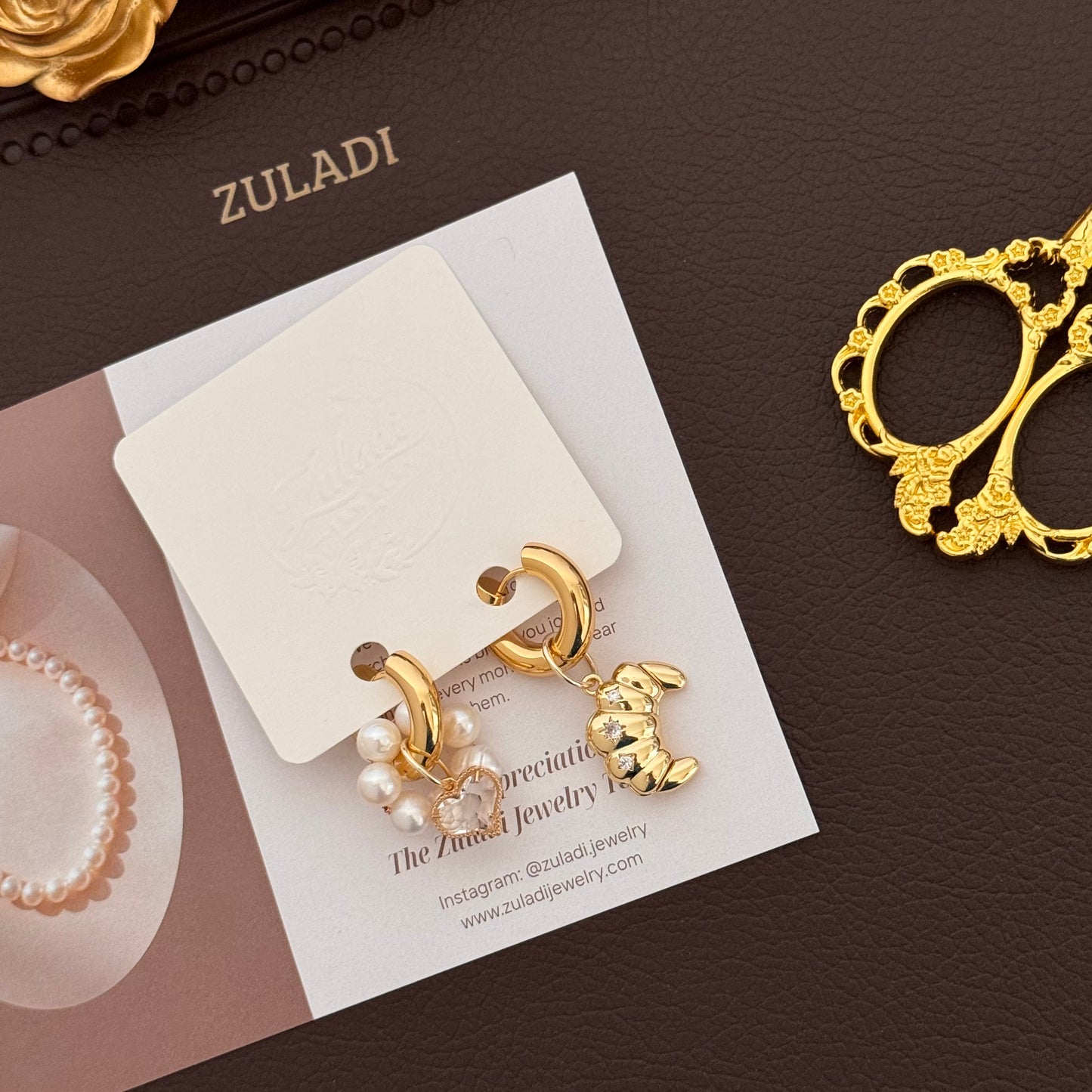 Croissant d’Or Pearl Earrings